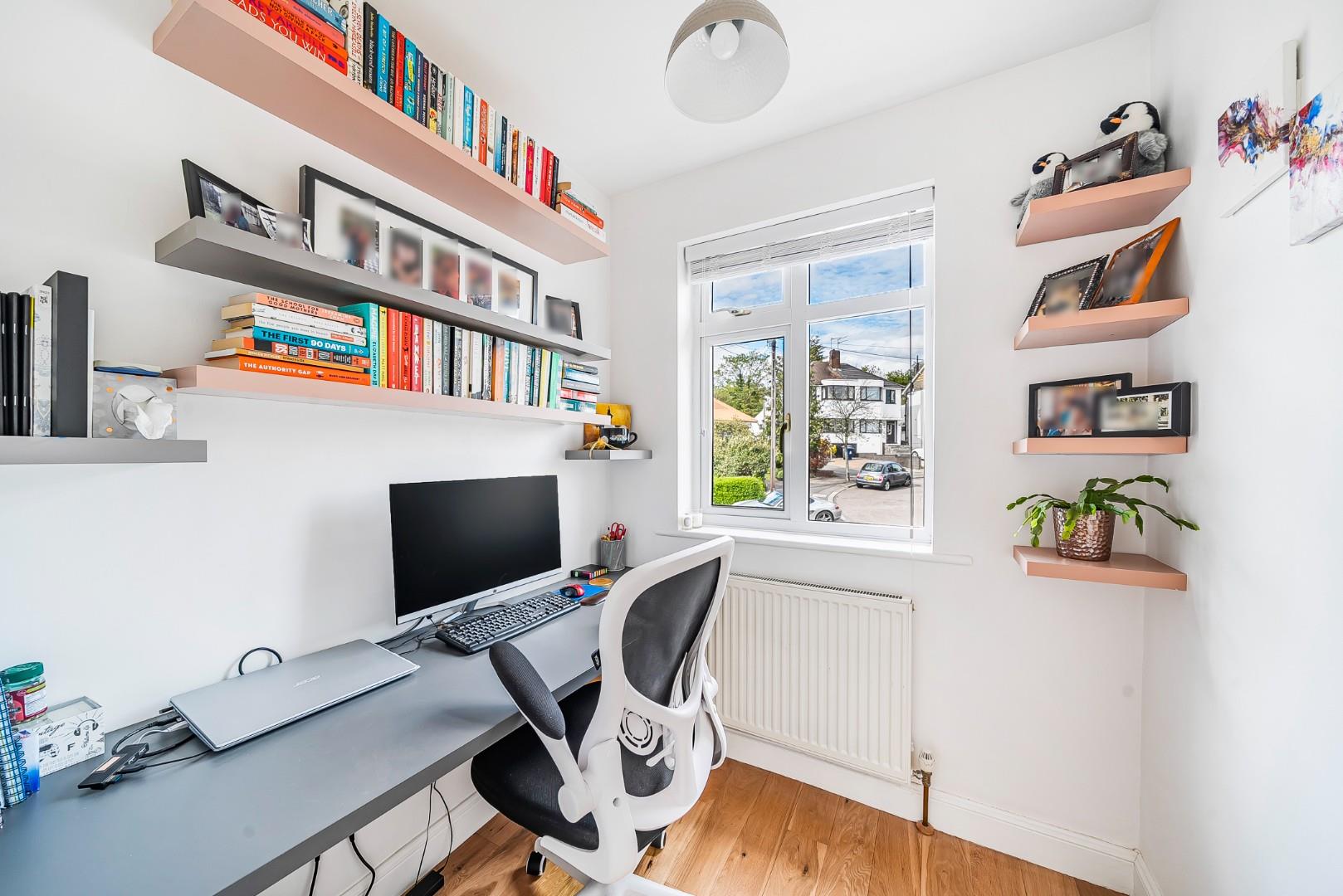 Grants Close, Mill Hill, London
